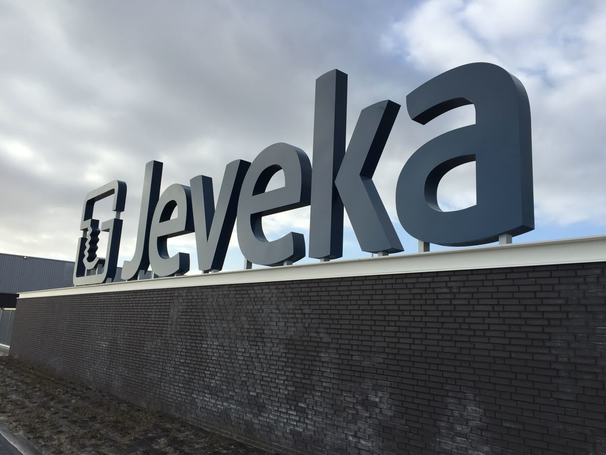 لافتات حروف